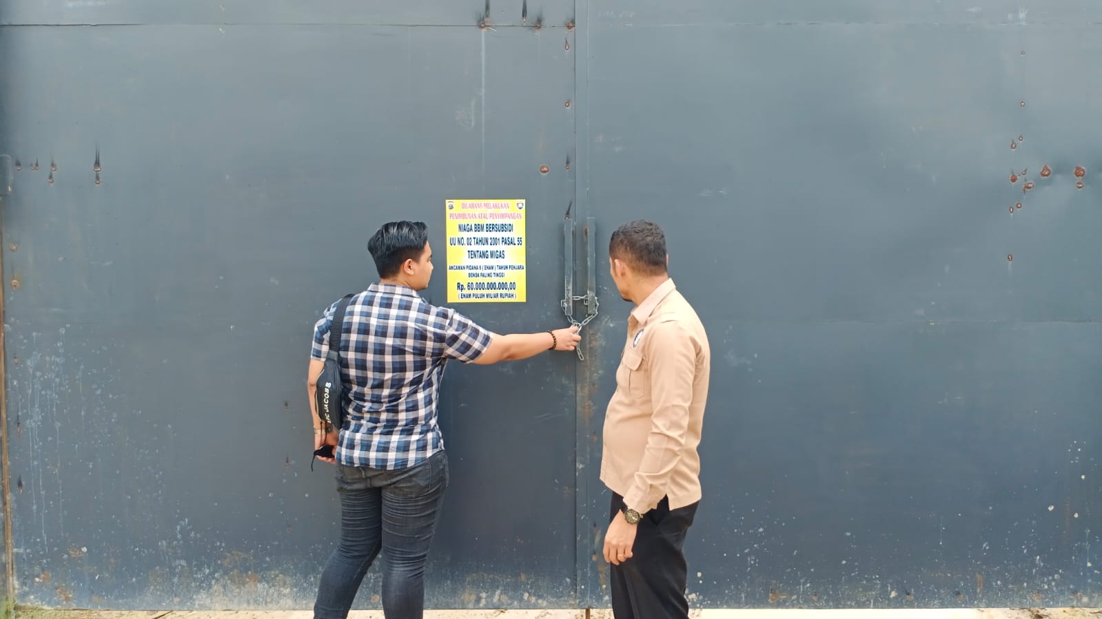 Pintu Dikunci Jalan Masuk Di Tutup, Tidak Di Temukan Aktivitas Di Lokasi Penampungan BBM