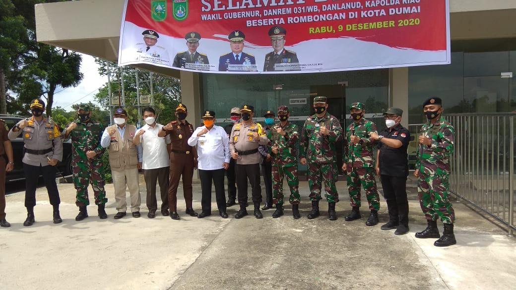 Kapolda Riau Bersama Forkopimda Lakukan Peninjauan TPS di Rohul Dan Dumai