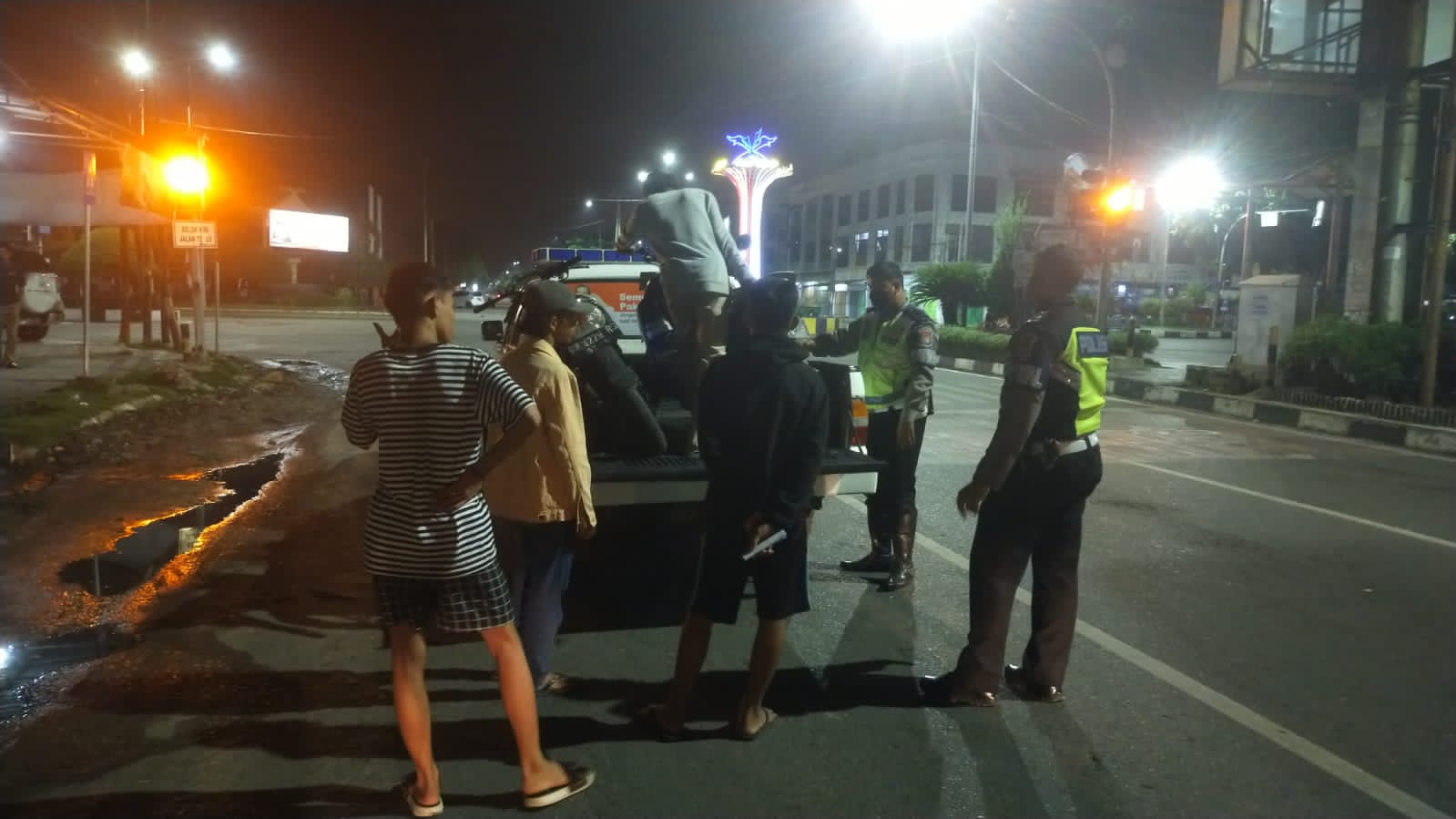 Polres Dumai Laksanakan Patroli Blue Light Di Seputaran Ruas Jalan Protokol
