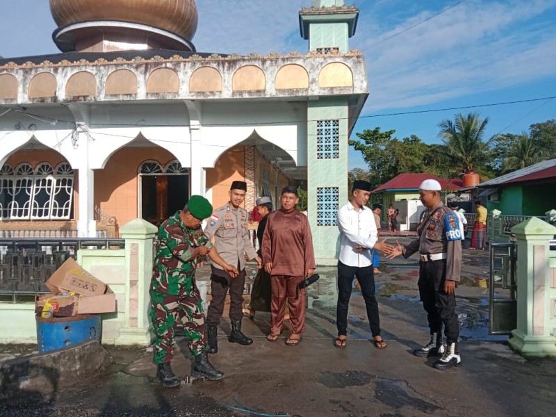 Pengamanan Sholat Ied Berjama'ah Di Masjid Nur Ilham Berlangsung Aman Dan Kondusif