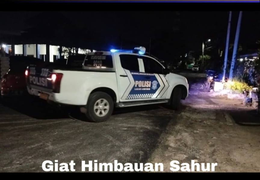 Lestarikan Tradisi, Kapolres Dumai BangunKan Warga Sahur