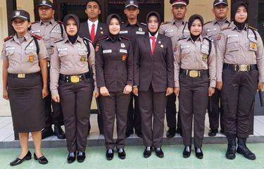 Terlihat Serupa, Ini Bedanya Seragam Satpam yang Baru dengan Polisi
