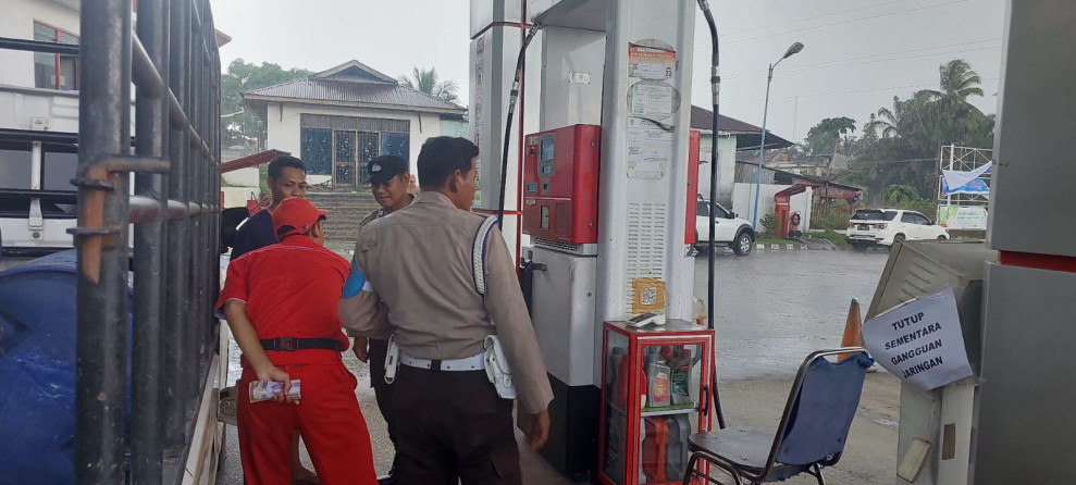 Cegah Kecurangan Pengisian BBM Polres Dumai Laksanakan Patroli Dan Pengecekan Sejumlah SPBU