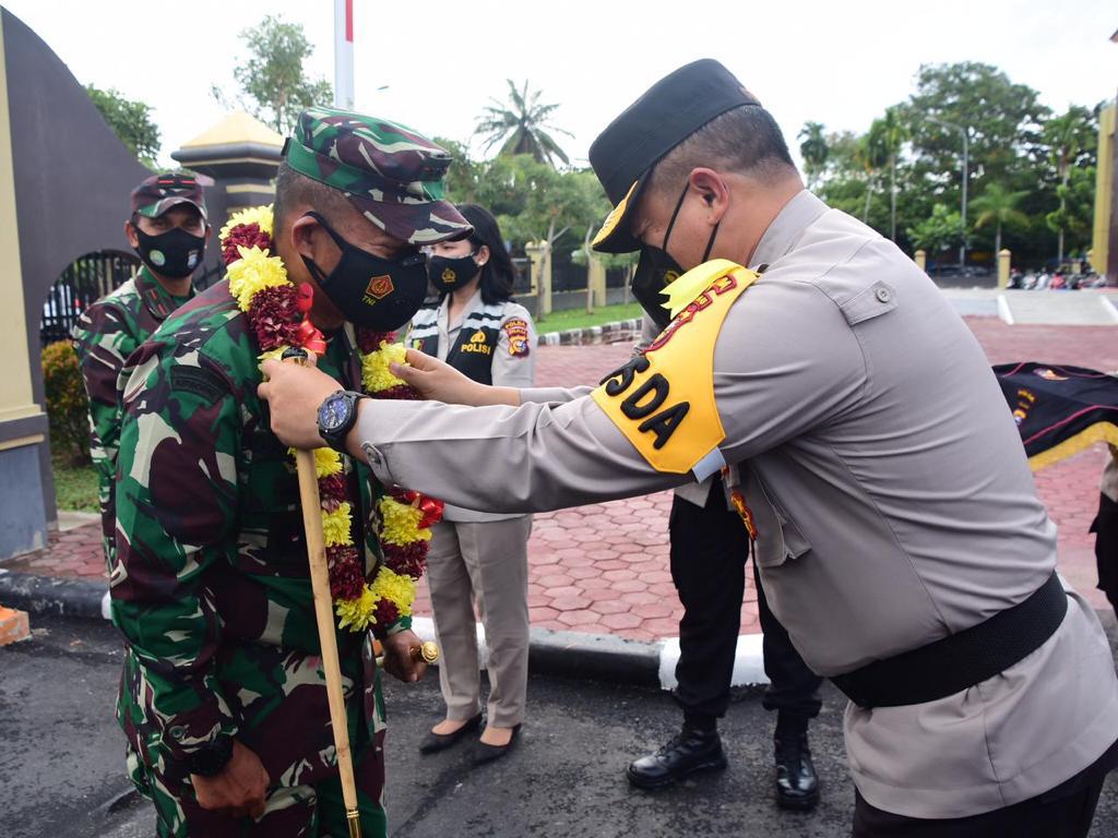 Kapolda Riau Terima Kunjungan Pangdam I Bukit Barisan