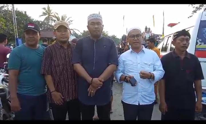 Menyambut Bulan Suci Ramadhan Masyarakat Kecamatan Medang Kampai Gelar Petang Mandi Belimau Di Pantai Puak