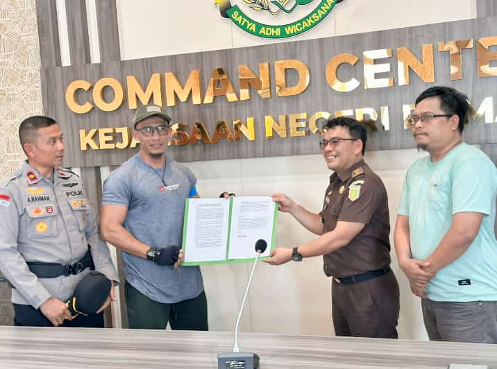 Aksi Faptekal Di Kejari Dumai Berlangsung Damai, Peserta Aksi Apresiasi Kinerja Kapolsek Dumai Timur