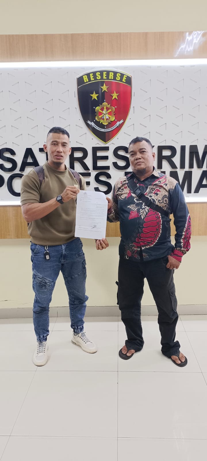 Atas Laporannya, Ismunandar Bersama Andi Setiawan Berikan Keterangan Ke Penyidik Polres Dumai