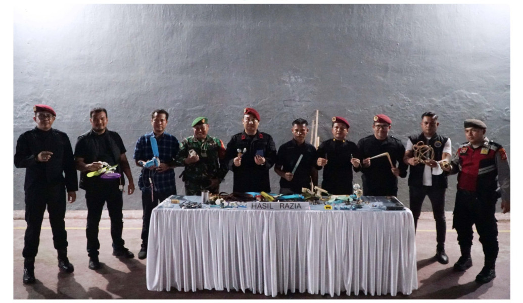 Komitmen Zero Halinar, Rutan Dumai Geledah Kamar Warga Binaan Bersama TNI, Polri Dan BNN