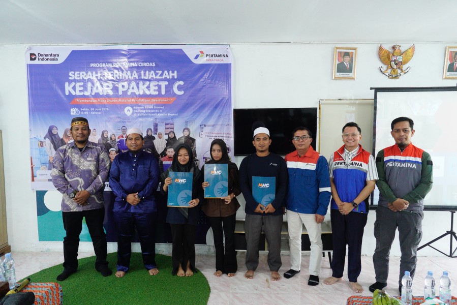 Pertamina Patra Niaga Kilang Dumai Perluas Akses Pendidikan 40 Masyarakat Yang Tertunda Lewat Program Kejar Paket C