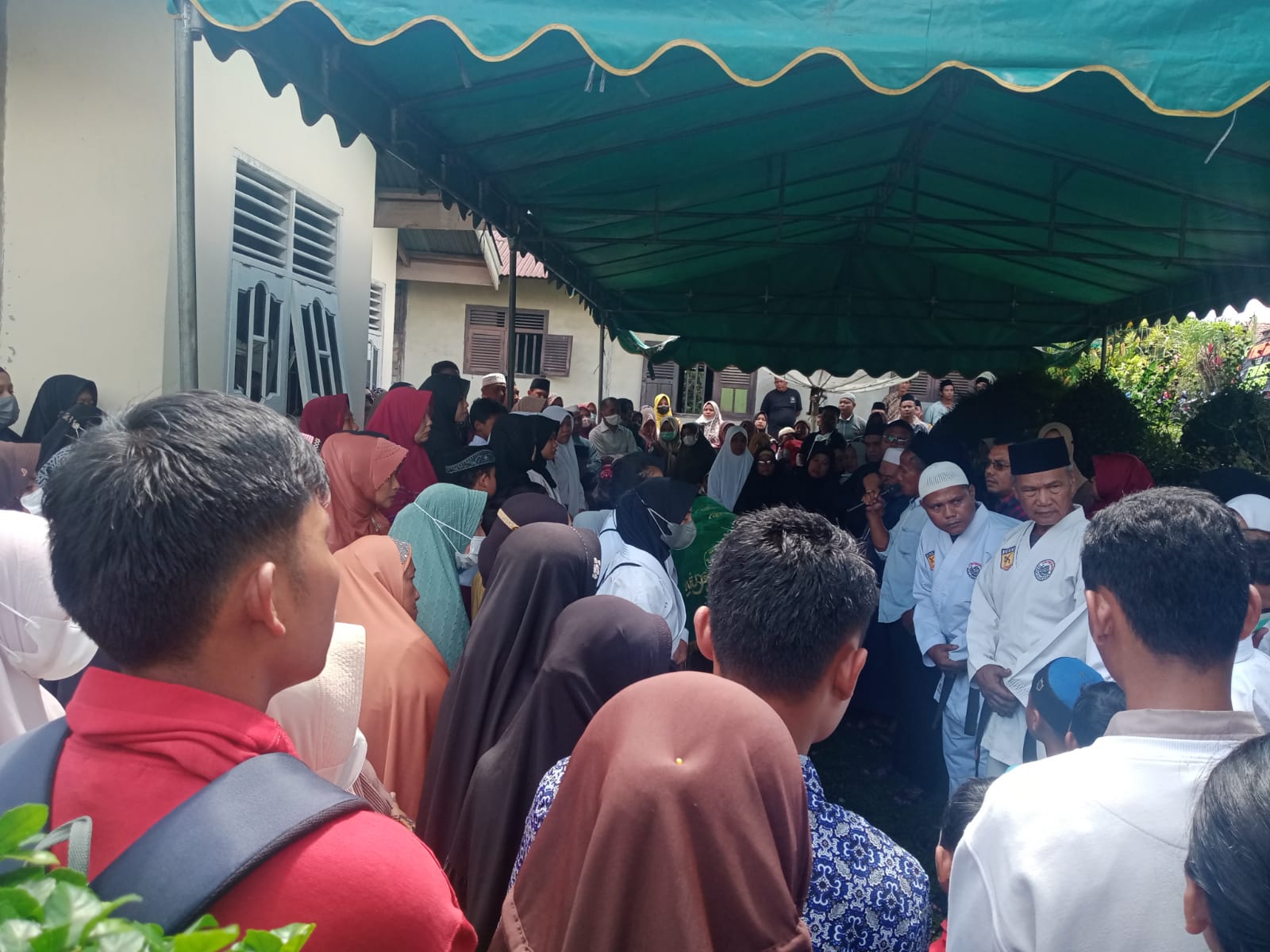 Sedang Berduka, Babinsa Kunjungi Rumah Warga Binaan