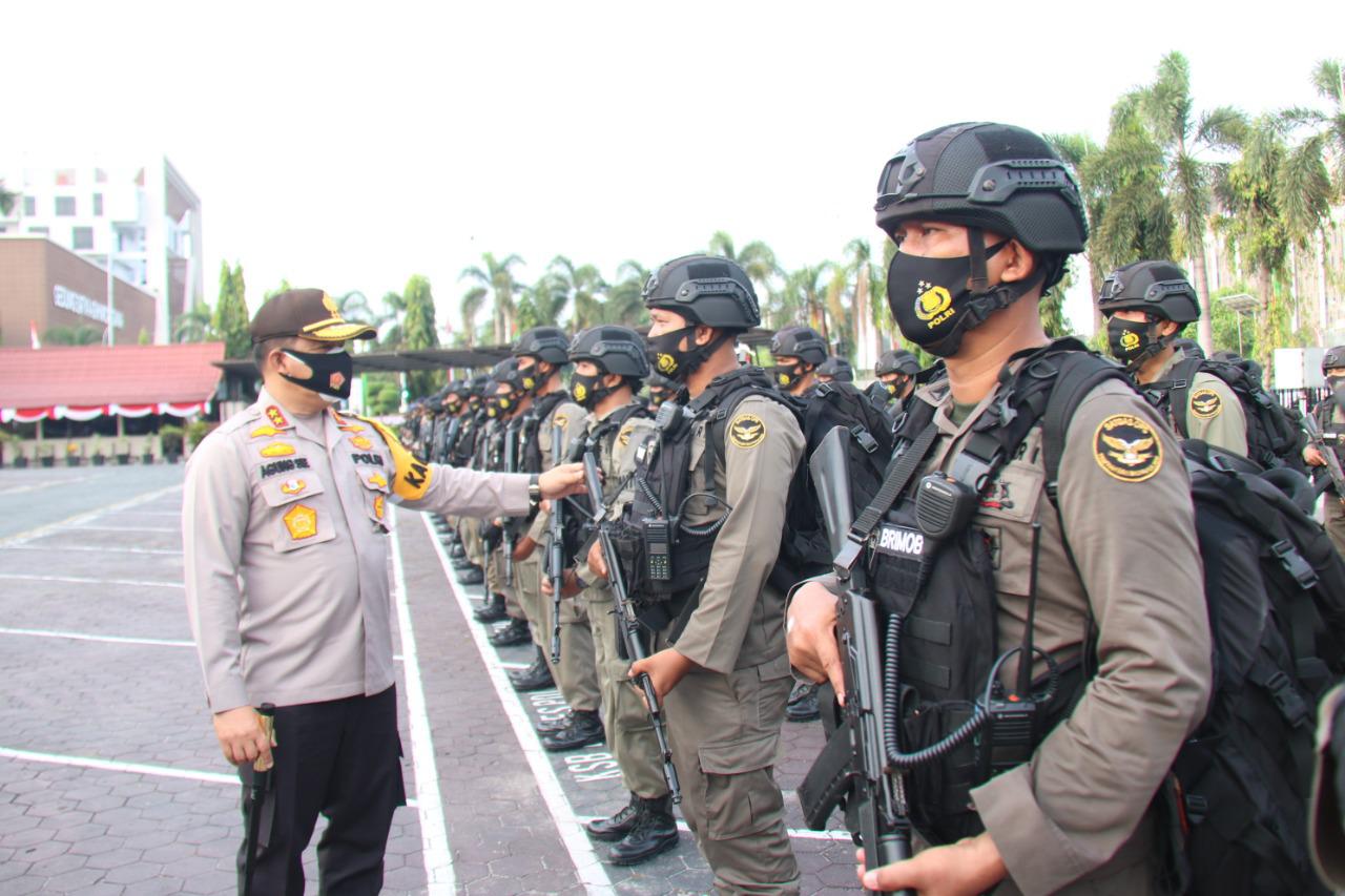 Kapolda Riau Lepas Penugasan Brimob BKO Polda Papua