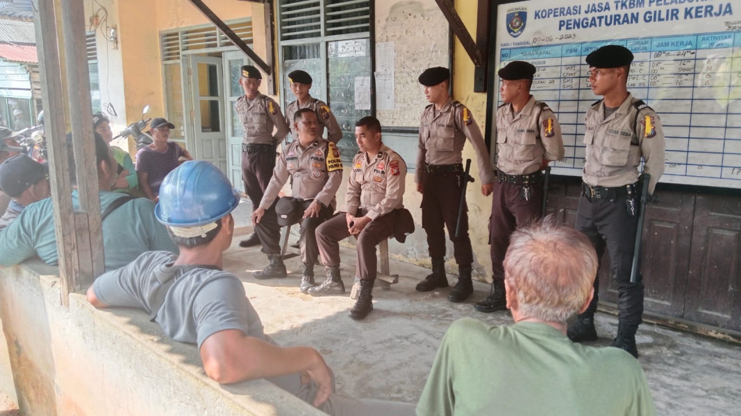 Giat Jum'at Curhat Polres Dumai Di Buluh Kasap